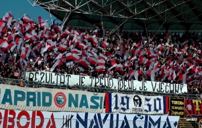 Hajduku zatvoren Poljud, Rijeci sjeverna tribina