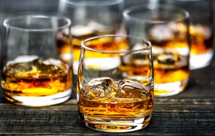 Carine oštro smanjile izvoz škotskog viskija u SAD