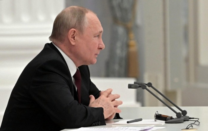 Putinova uredba o iznošenju gotovine veće od 10.000 dolara
