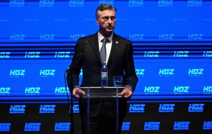 Plenković: Pregovaramo s Berettom o tvornici streljiva