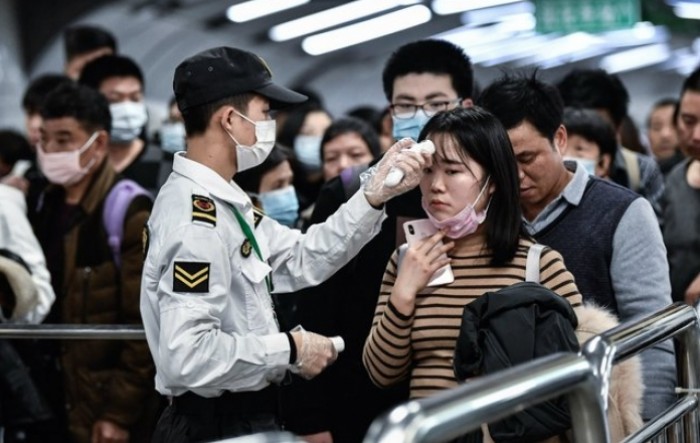 Val uvezenih slučajeva koronavirusa u Kinu donosi i rastuću diskriminaciju prema strancima u Kini