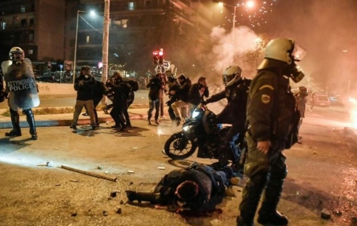 Atena: Žestoki sukobi policije i prosvjednika (VIDEO)