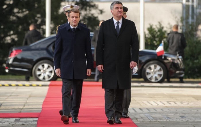 Macron stigao na Pantovčak, dočekao ga Milanović