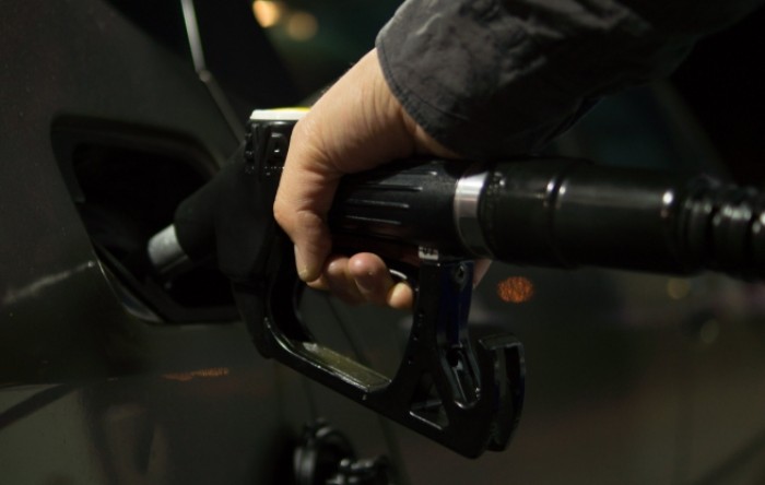 Vlasnici zatvaraju male pumpe zbog ograničenja cene goriva
