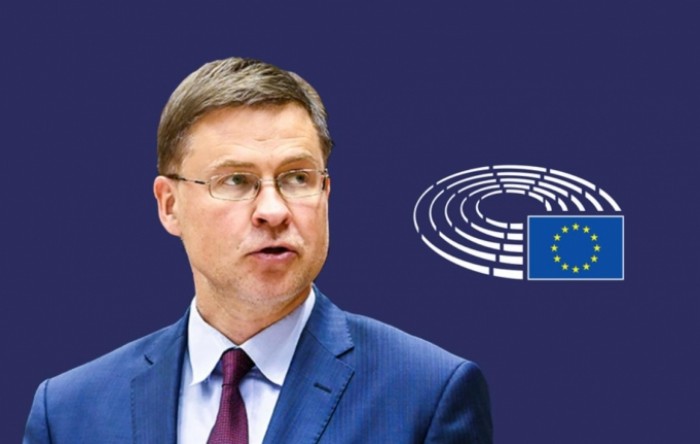 Dombrovskis: S eurom cijene mogu porasti samo neznatno