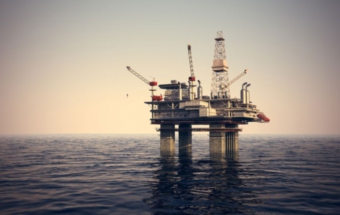 Najava smanjene proizvodnje zadržala cijene nafte blizu 101 dolara