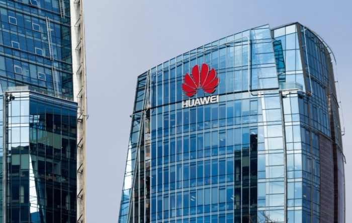 Prodaja Huaweija u devet mjeseci potonula 32 posto