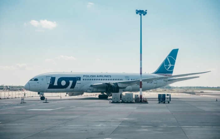 LOT ukida letove između Ljubljane i Varšave