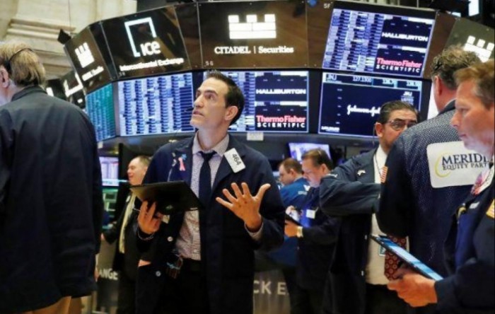 Na Wall Streetu oprez, indeksi stagnirali