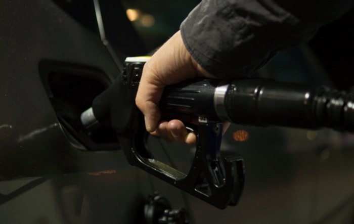 Slovenija: 95-oktanski benzin 1,503, dizel 1,541 eura idućih 30 dana