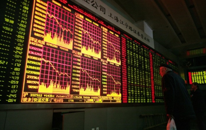 Azijska tržišta: Kineski indeksi pali nakon podataka koji sugeriraju slabu potražnju