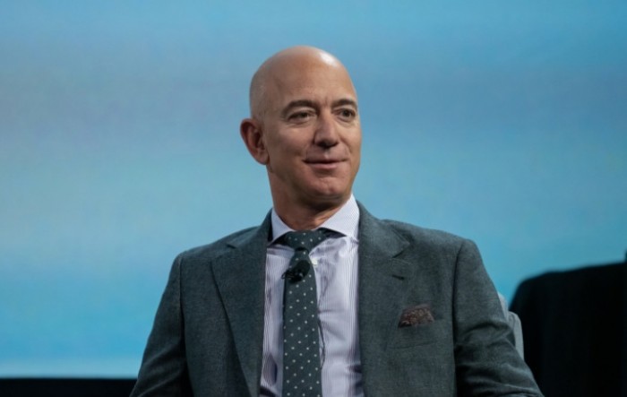Bezos je prodao dvije i pol milijarde eura vrijednih dionica Amazona