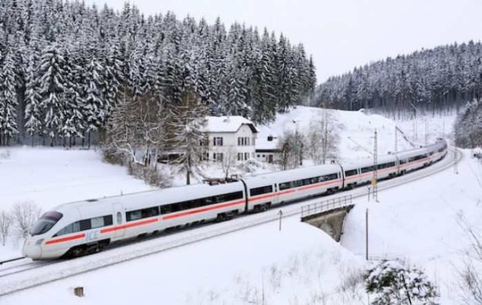 Njemačka: Zbog snijega na sjeveru zemlje dijelom zaustavljen željeznički promet