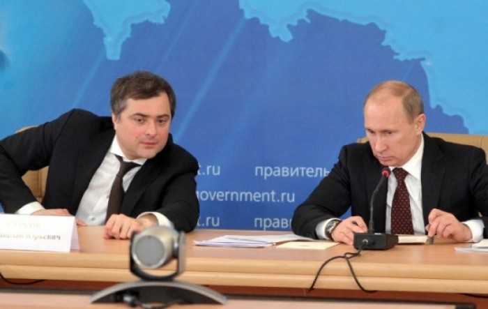 Putin iznenađujuće razriješio Surkova