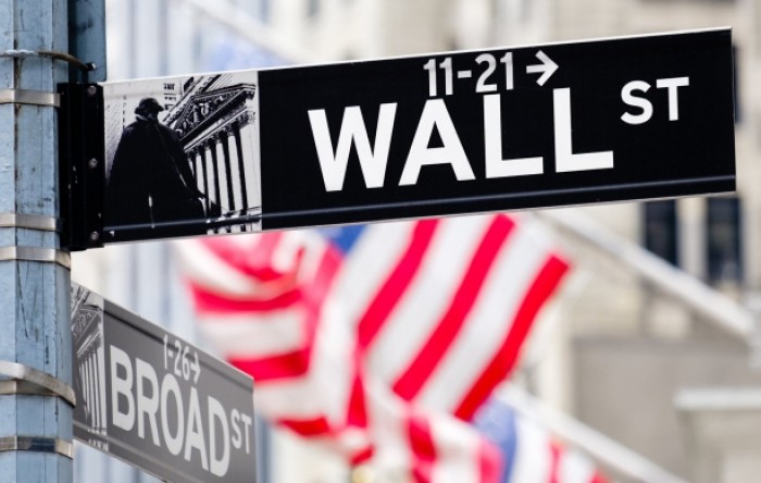 Wall Street: Indeksi porasli, investitori se nadaju parcijalnim poticajima