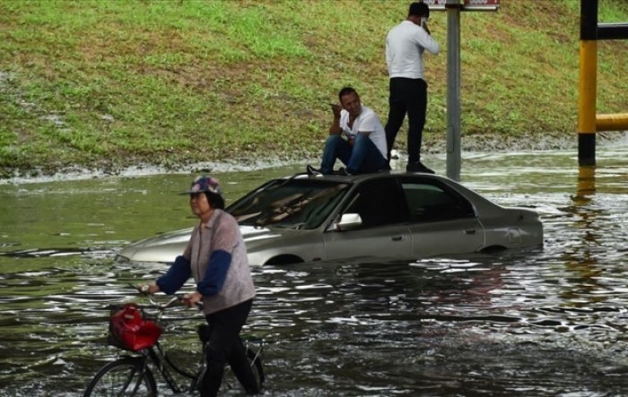 Najmanje dvanaest mrtvih u velikim poplavama u kineskoj provinciji Henan