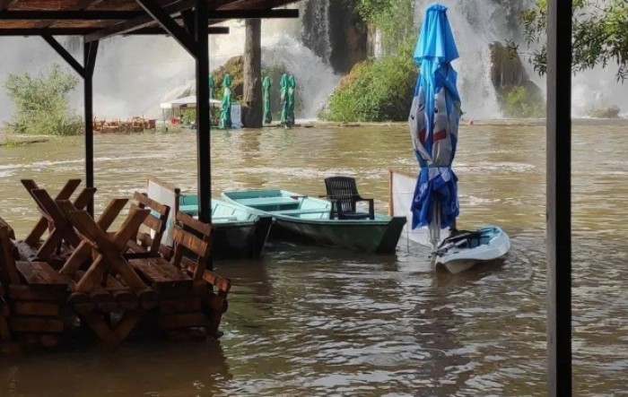 Poplavljen Ljubuški, potop na vodopadu Kravica