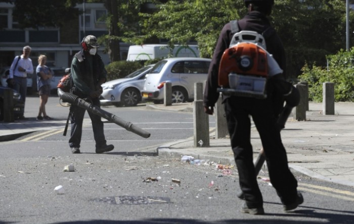 Britanska policija ponovno napadnuta dok je rastjerivala tulum u Londonu