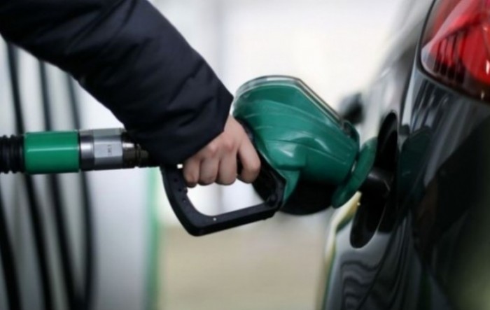 Bez vladine regulacije benzin bi bio 11,39, dizel 11,46 kuna