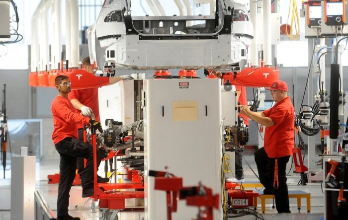 Tesla zaustavlja proizvodnju u Njemačkoj i Kini