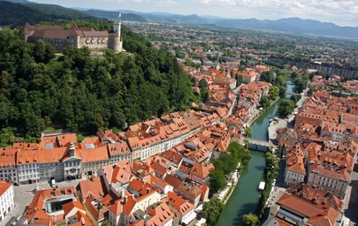 Slovenska vlada poručuje: Ljetujte doma i kupujte domaće