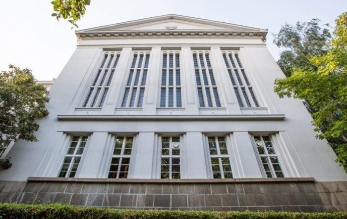 Skandal na Medicinskom fakultetu: Liječnik dobio otkaz zbog poruka studentici