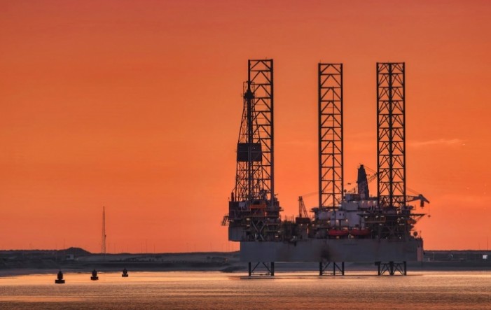 Članice OPEC+ zamrzavaju kvote za proizvodnju nafte