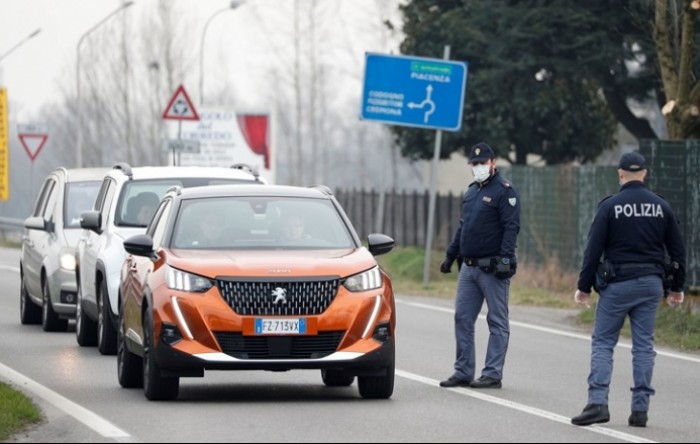 Italija pooštrila mjere na granici sa Slovenijom: Vojnici u pancirkama i s dugim cijevima