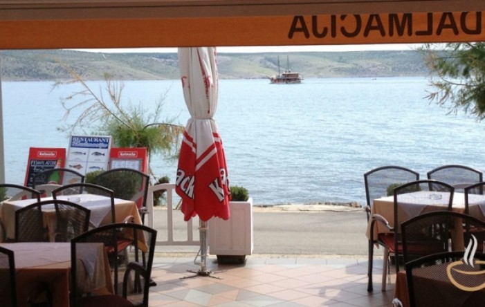 Dalmatinski restorani na rubu kraha