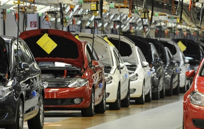 Autoindustrija u EU proizvela 2,4 milijuna vozila manje
