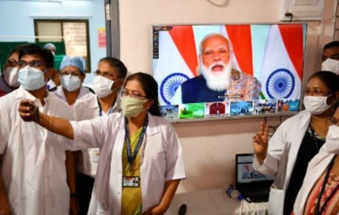 Indija započela s masovnom kampanjom cijepljenja 300 milijuna ljudi