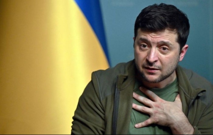 Zelenski kaže da je pozvao Macrona u Ukrajinu i uvjeri se u genocid