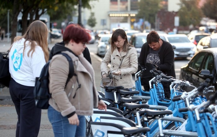 Kolaps zagrebačkog prometa, pomama za Bajsevima