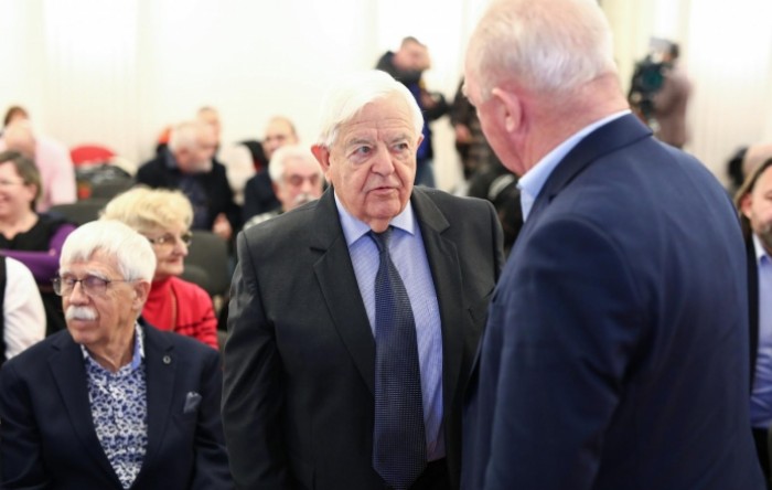 Kučan: Slovenija je lak plijen za strane interese