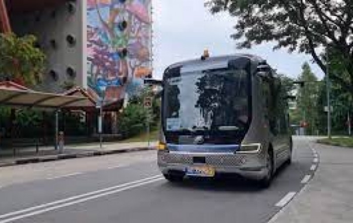 Kineski WeRide testira robotske autobuse u Singapuru