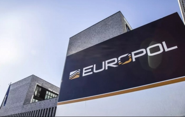 Europol: Oružje iz Ukrajine završava kod kriminalnih bandi u EU