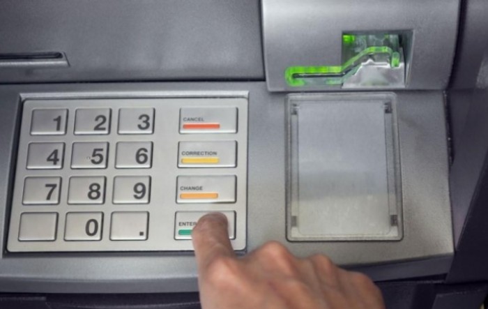 Banke uvode nova pravila za podizanje gotovine i korištenje bankomata