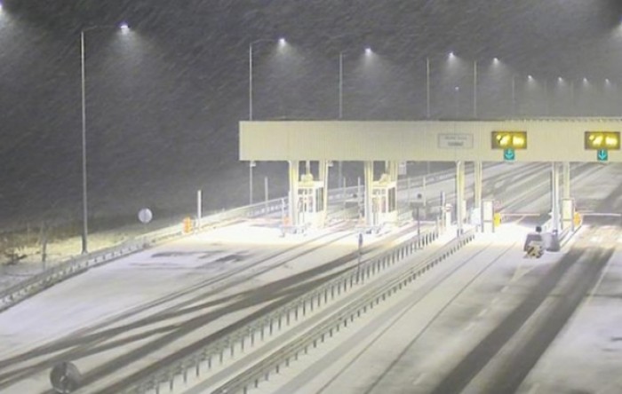 Zatvoren dio autoceste A1, stižu još jače zahlađenje i snijeg