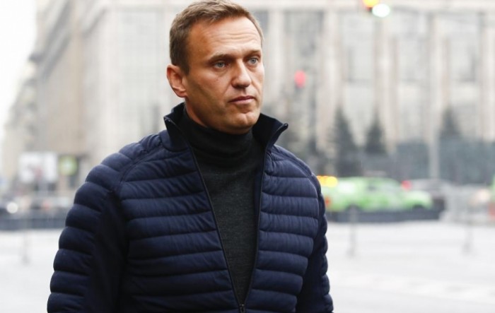 Navaljni se u Berlinu ukrcao u avion za Rusiju