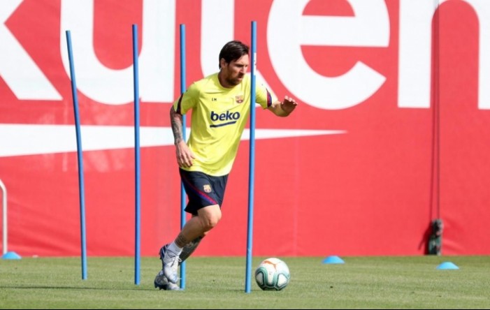 Bartomeu: Messi će završiti karijeru u Barceloni