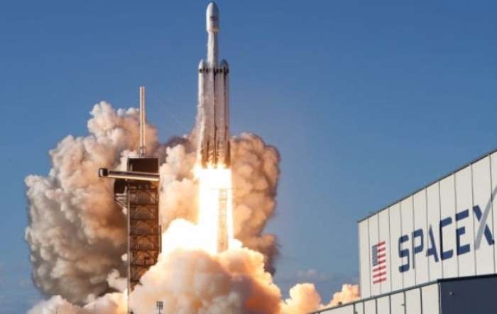 SpaceX će prema Mjesecu poslati satelit u cijelosti plaćen dogecoinom