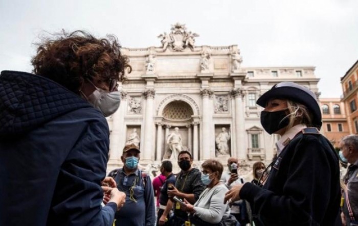 Talijane očekuju stroža ograničenja putovanja za vrijeme blagdana