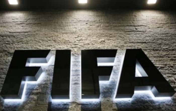FIFA: Produžiti aktualne ugovore s igračima do kraja sezona
