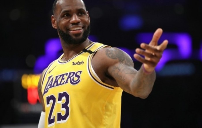 LeBron briljirao, Portland poražen od Lakersa na nevjerojatan način
