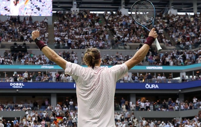Zverev osvojio US Open, pa se spremao za servis