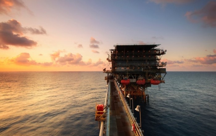 Cijena nafte na londonskom tržištu lani porasla oko 10 posto