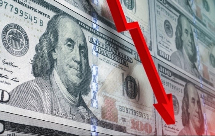 Dolar prema košarici valuta pao na najniže razine u više od dva mjeseca