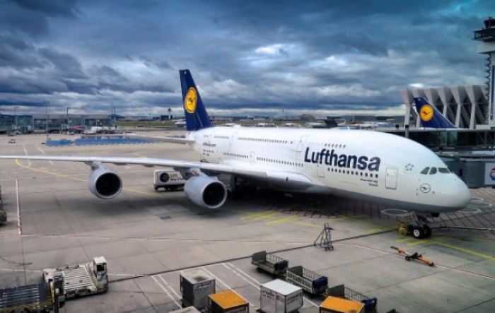 Lufthansa smanjila gubitak u prvom tromjesečju