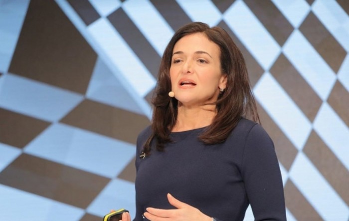 Sheryl Sandberg, dugogodišnja prva suradnica Zuckerberga, objavila je ostavku u Facebooku