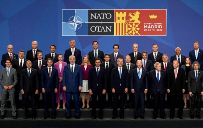 NATO: Putinov plan o stacioniranju nuklearnog oružja u Bjelorusiji opasan i neodgovoran